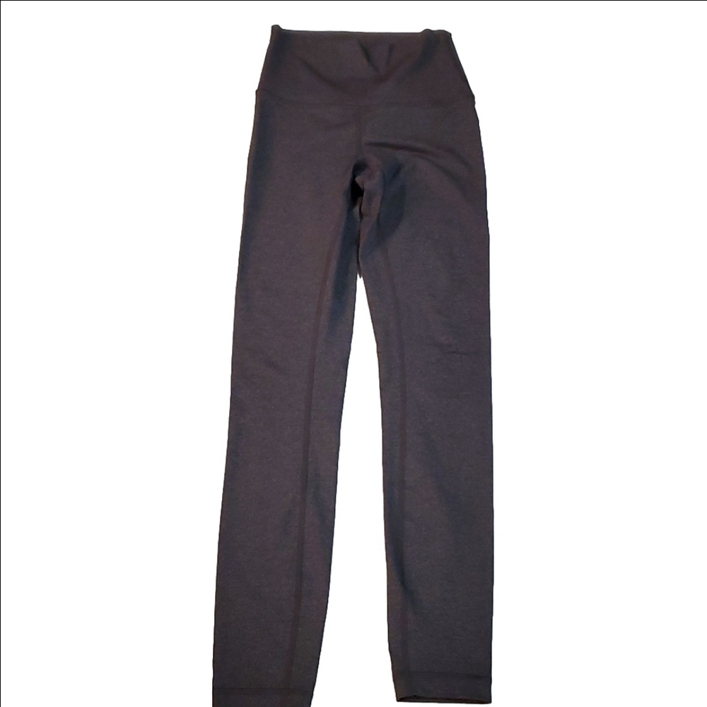 #1125 Lululemon leggings size 2 b674.